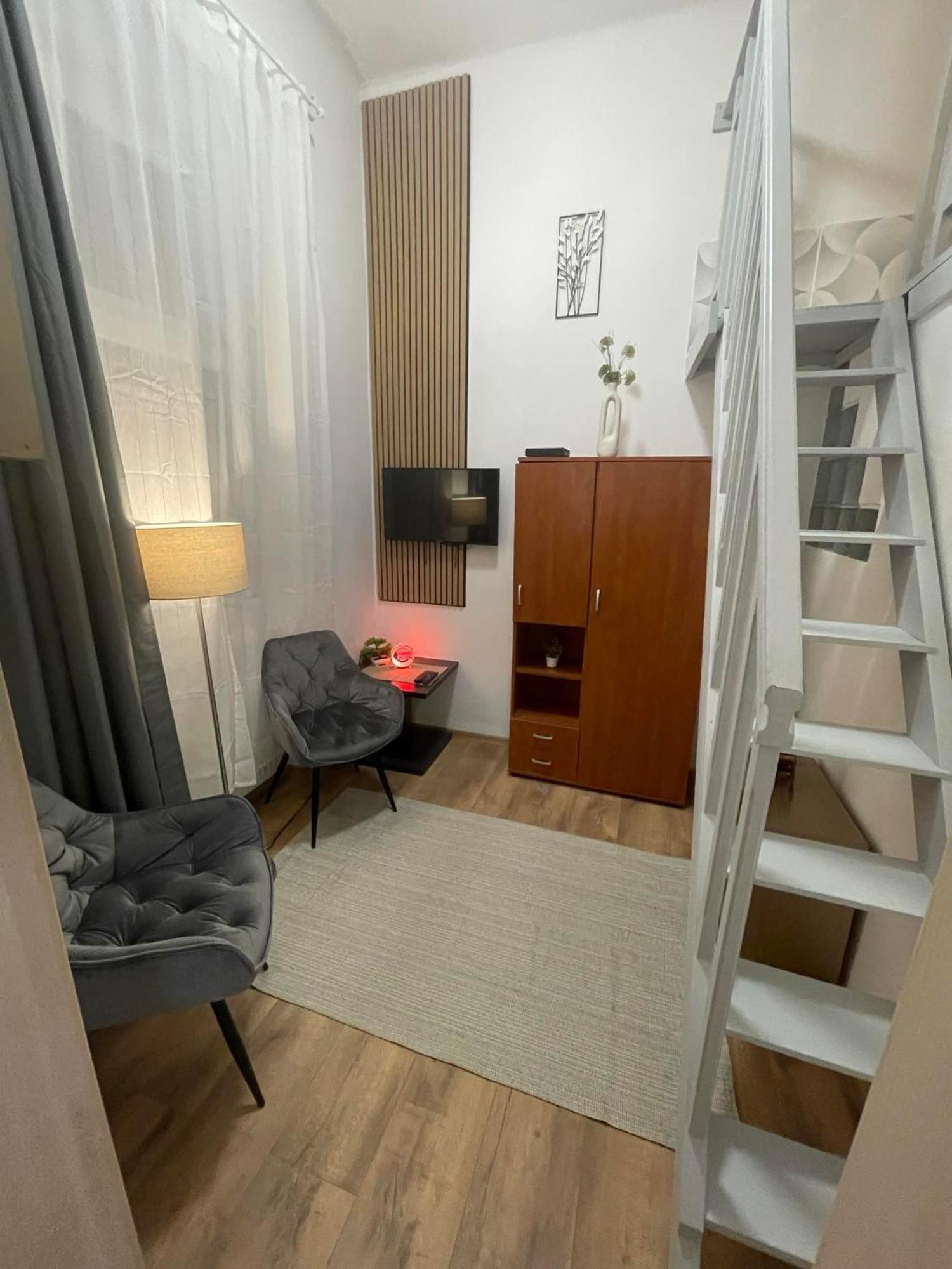 Ernesto 17 With Free Parking Possibility Appartement Boedapest Buitenkant foto